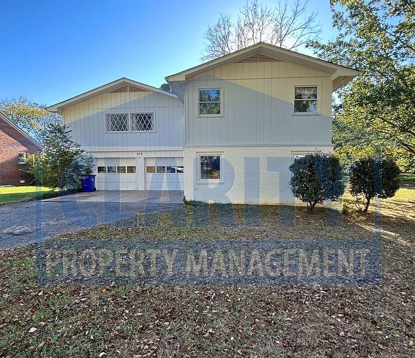 1st image of 912 Fairmont Ave NW