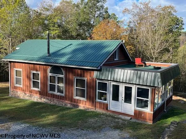 953 Tygart Junction Rd, Philippi, WV 26416