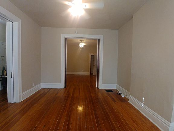 4th image of 2705 Virginia Ave Unit 1