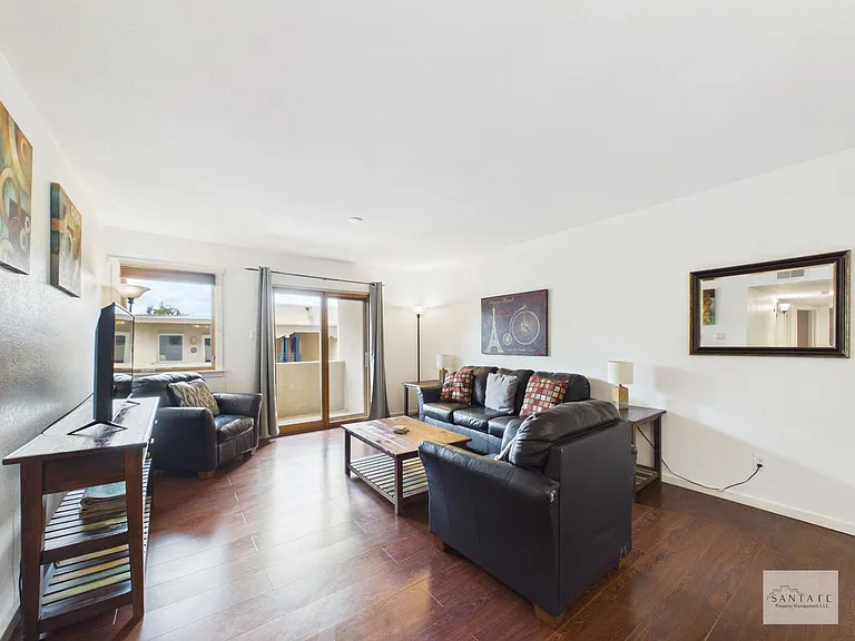 601 W San Mateo Rd #70 — Photo 6