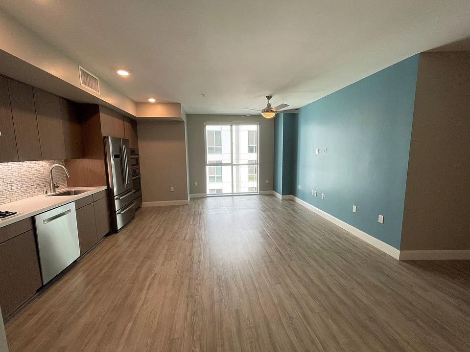 1st image of 551 W Date St #605