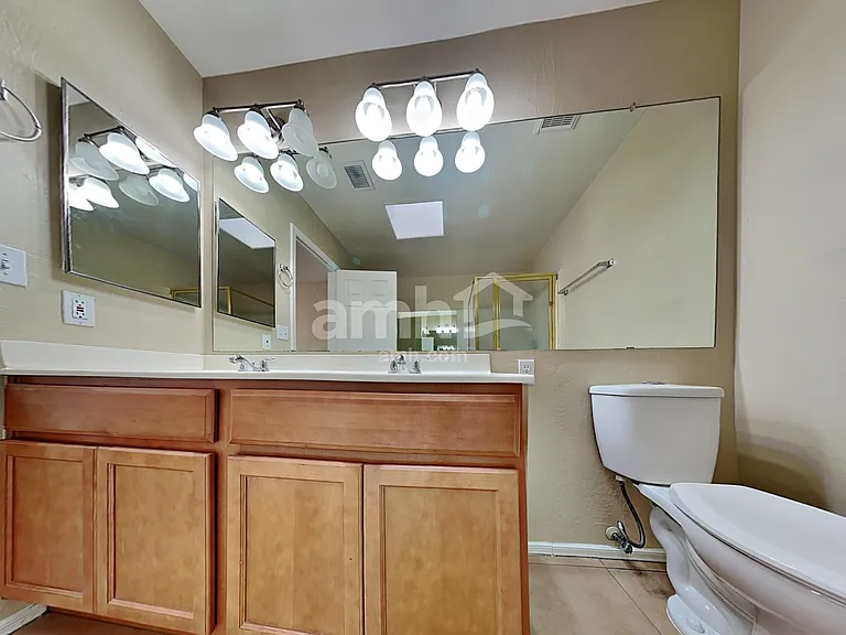 1410 E Mineral Rd — Photo 13