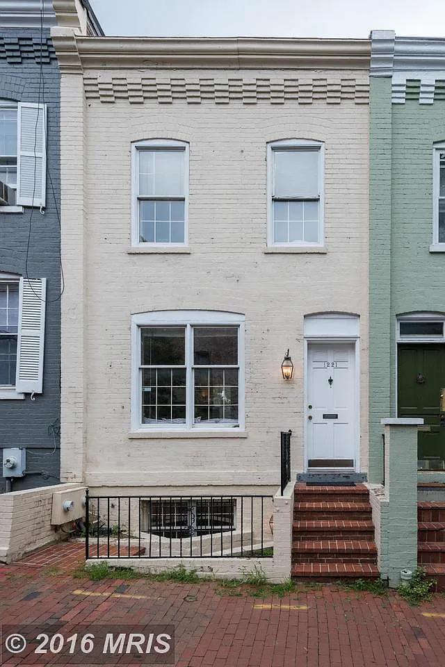 1221 33rd St NW photo 1