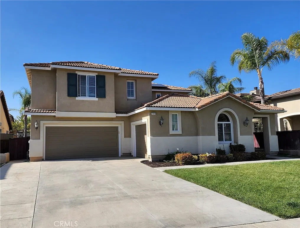 5 bed, 3371 sqft, $3,995 — Photo 1