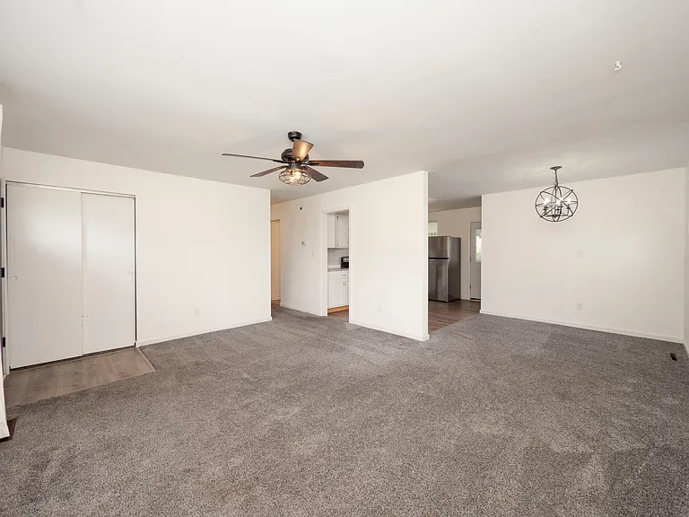 2682 Kenny Ln — Photo 3