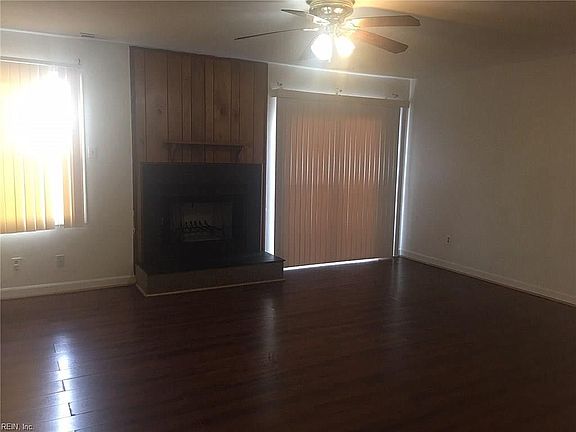 family room/dining area