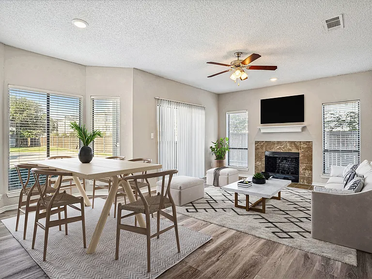 Lake Village West — Photo 3