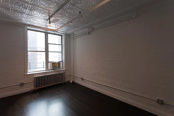 Rented by Metro Loft Management | media 30