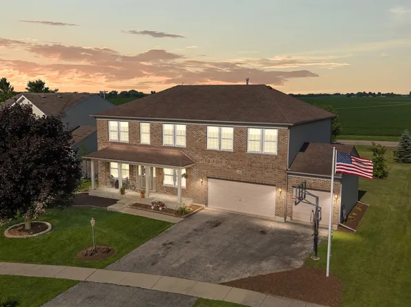 103 Evergreen Dr, Kirkland, IL 60146