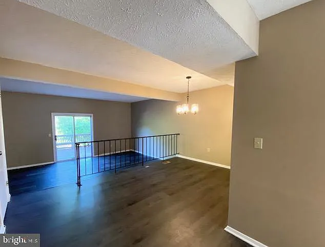 820 Joshua Tree Ct — Photo 18