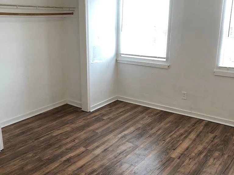 916 Gibson St #2 — Photo 5