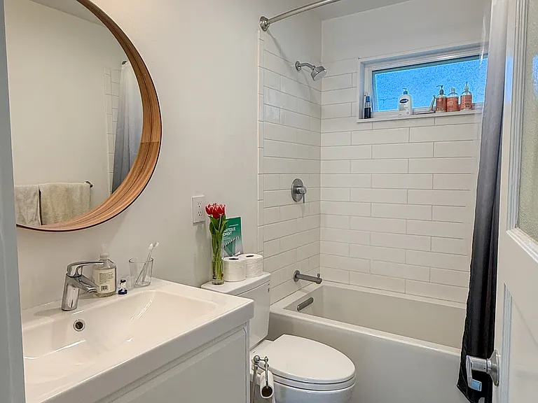 2224 Grant St #C — Photo 10