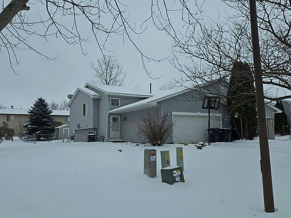 3rd image of 6193 Mill Run Rd
