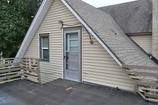 1420 W Michigan Ave — Photo 16