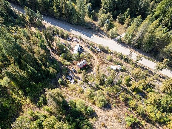 2nd image of 3401 Red Marble Rd