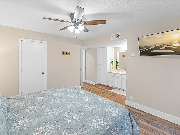 14428 Compass St #201 — Photo 24