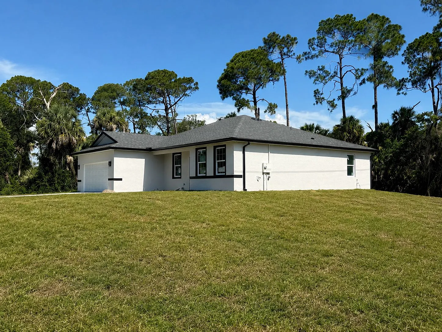 4 bed, 1754 sqft, $2,495 — Photo 3