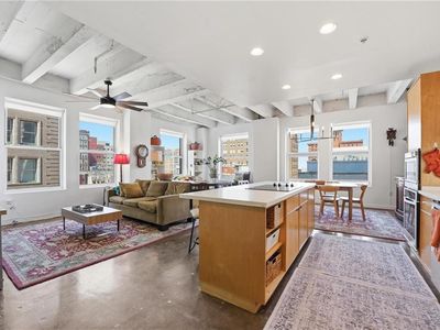 21 W 10th St APT 4C, Kansas City, MO, 64105