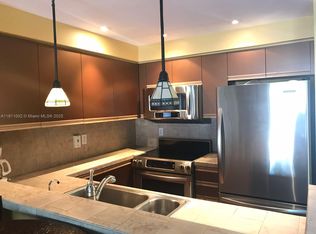 3545 NE 167th St APT 204, North Miami Beach, FL 33160