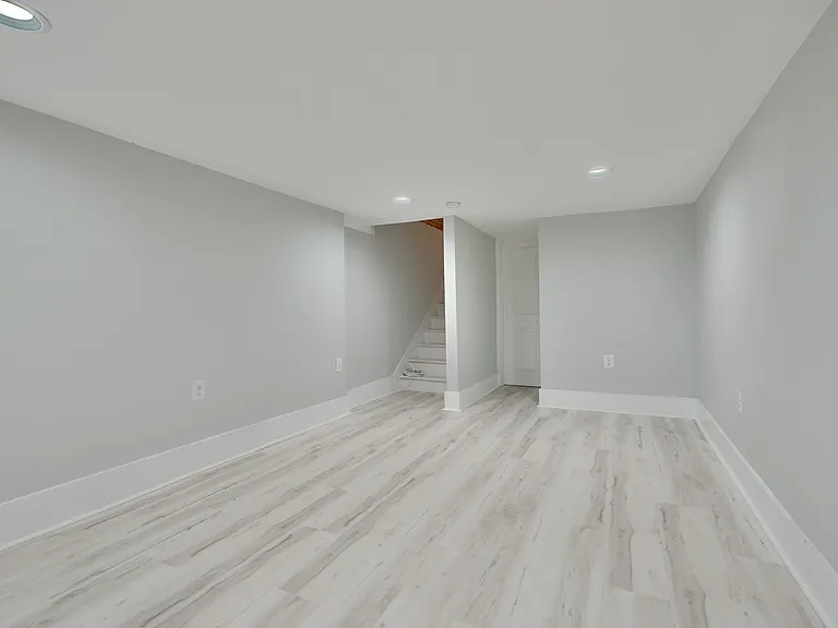 Lower level bedroom with ensuite bathroom