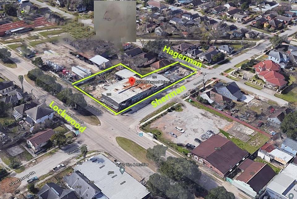 1st image of 202 S Lockwood Dr
