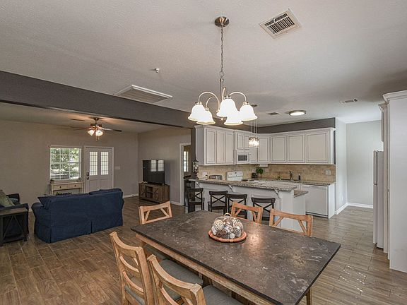 5th image of 15400 Paradise Point Dr