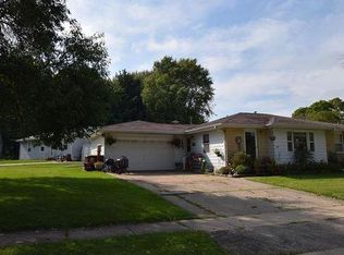 103 Alexander Ave, Lisbon, IA 52253
