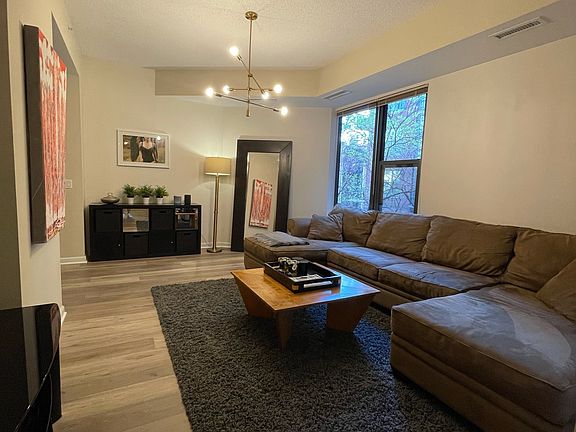 3rd image of 1390 Kenyon St NW APT 307