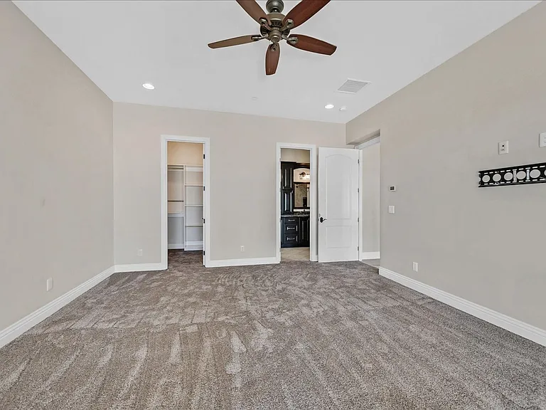 5790 Aspen Falls Cir — Photo 43