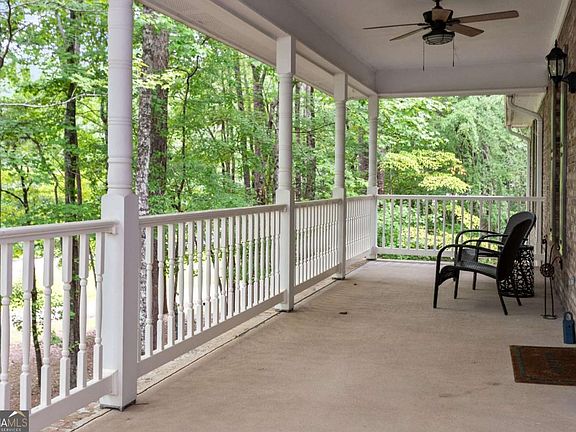 4th image of 108 Stonebridge Ln