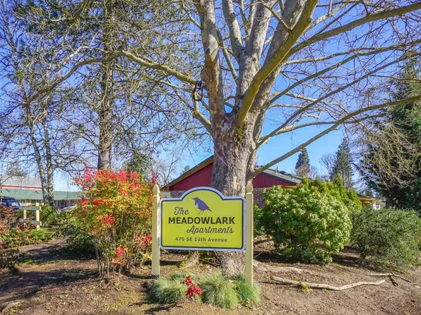 Meadowlark Apartments