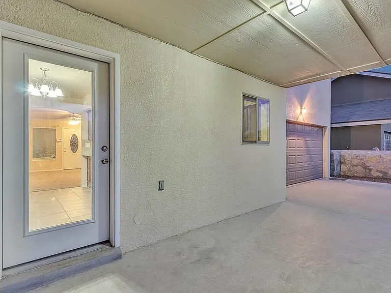 3925 Hueco Valley Dr — Photo 29