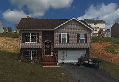 1st image of 1495 Kensington Way