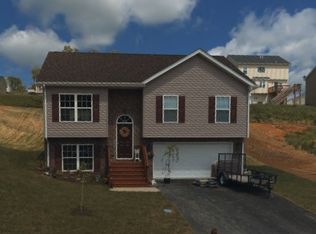 1495 Kensington Way, Christiansburg, VA 24073
