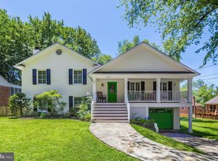 9705 Byeforde Rd, Kensington, MD 20895