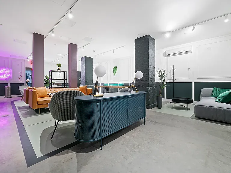 165 N 5th St #301 — Photo 17