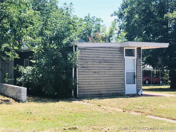 203 E 7th St, Cushing, OK 74023
