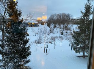 2440 Gates Dr SW, Rochester, MN 55902