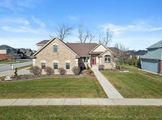 17 Carnaby Pl, Munster, IN 46321