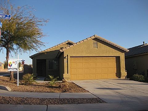 1st image of 726 W Cholla Crest Dr