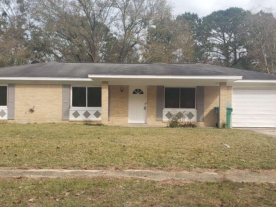 1st image of 2636 Camino Grande St
