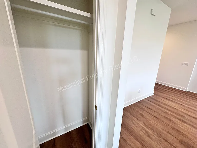 721 Primrose Dr — Photo 26
