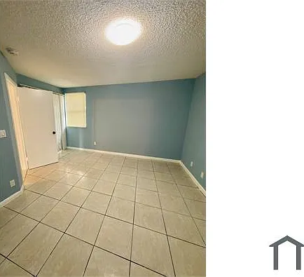 2501 NW 56th Ave — Photo 5