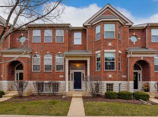 27W721 Hodges Way, Winfield, IL 60190