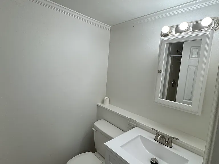 141 W 15th St #148 — Photo 8