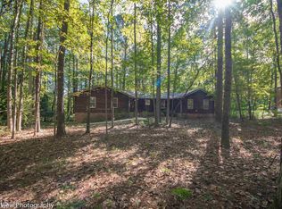 670 Ponderosa Ct, Fayetteville, GA 30214