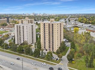 858 Commissioners Rd E #504, London, ON N6C5Y5