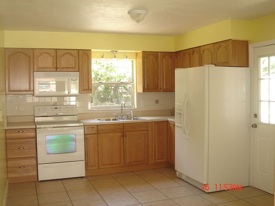 1st image of 3004 W Leila Ave