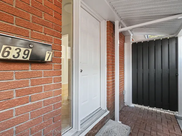 639 Morin St #7, Ottawa, ON K1K 3G8