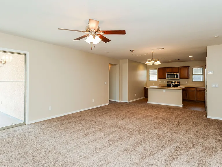 900 W Desert Canyon Dr — Photo 7